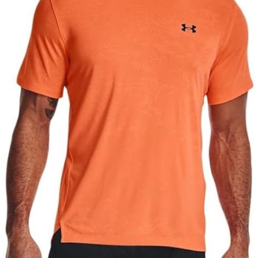 ⭐️ NWOT UNDER ARMOUR Men’s Velocity Jacquard Short Sleeve XL Shirt